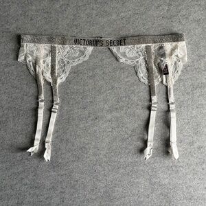 Very Sexy Shine Strap Lace Garter Belt